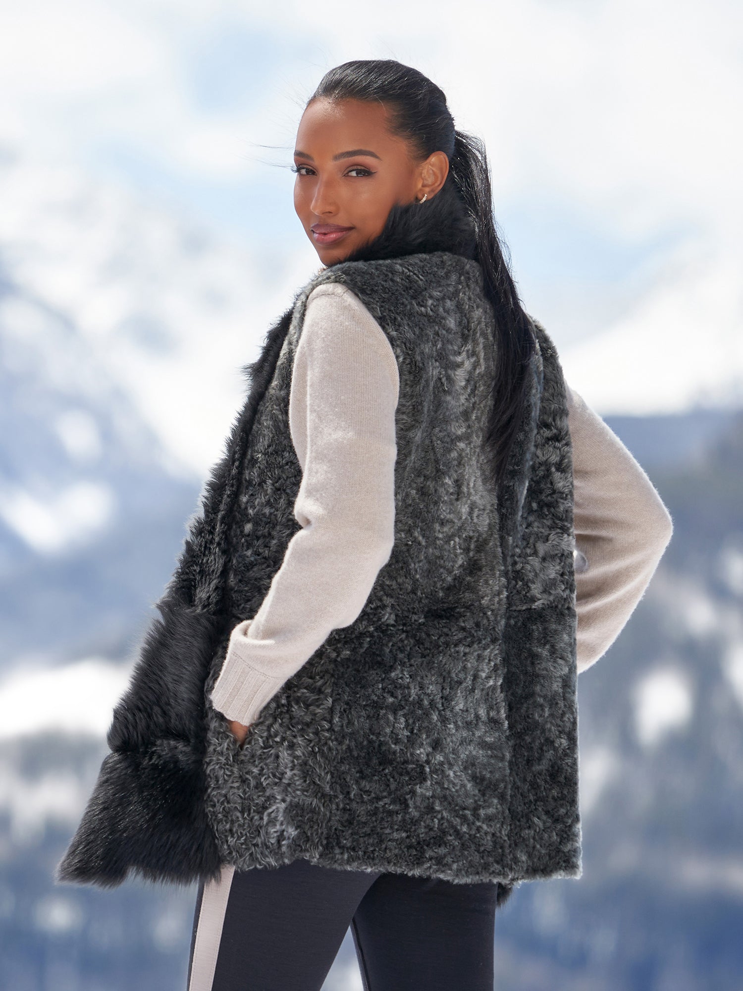 Ski Slopes Faux Fur Cinch Waist Vest Reversible –